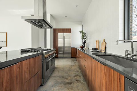 2603 Little John LN Austin TX 78704