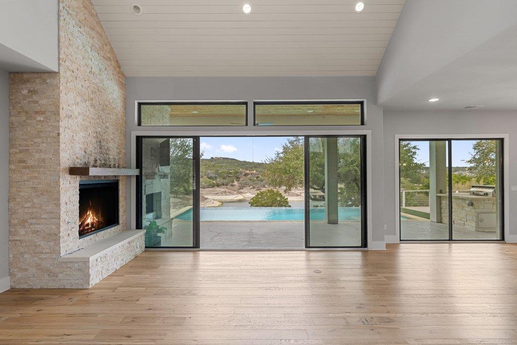 821 S Angel Light DR