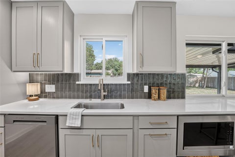Tiny photo for 13005 Powderhorn ST, Austin, TX 78727 (MLS # 5859467)
