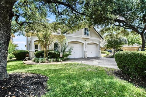 Photo of 4545 GOLF VISTA DR, Austin, TX 78730 (MLS # 9823421)