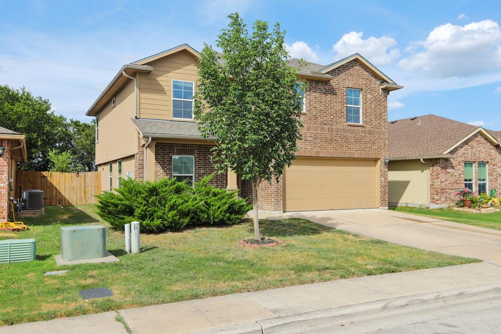 Photo of 18316 Willow Sage LN, Elgin, TX 78621 (MLS # 2203934)