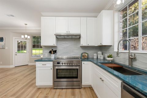 Tiny photo for 126 Copperleaf RD, Lakeway, TX 78734 (MLS # 5227583)