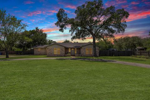Photo of 3309 Graybuck RD, Austin, TX 78748 (MLS # 4545477)