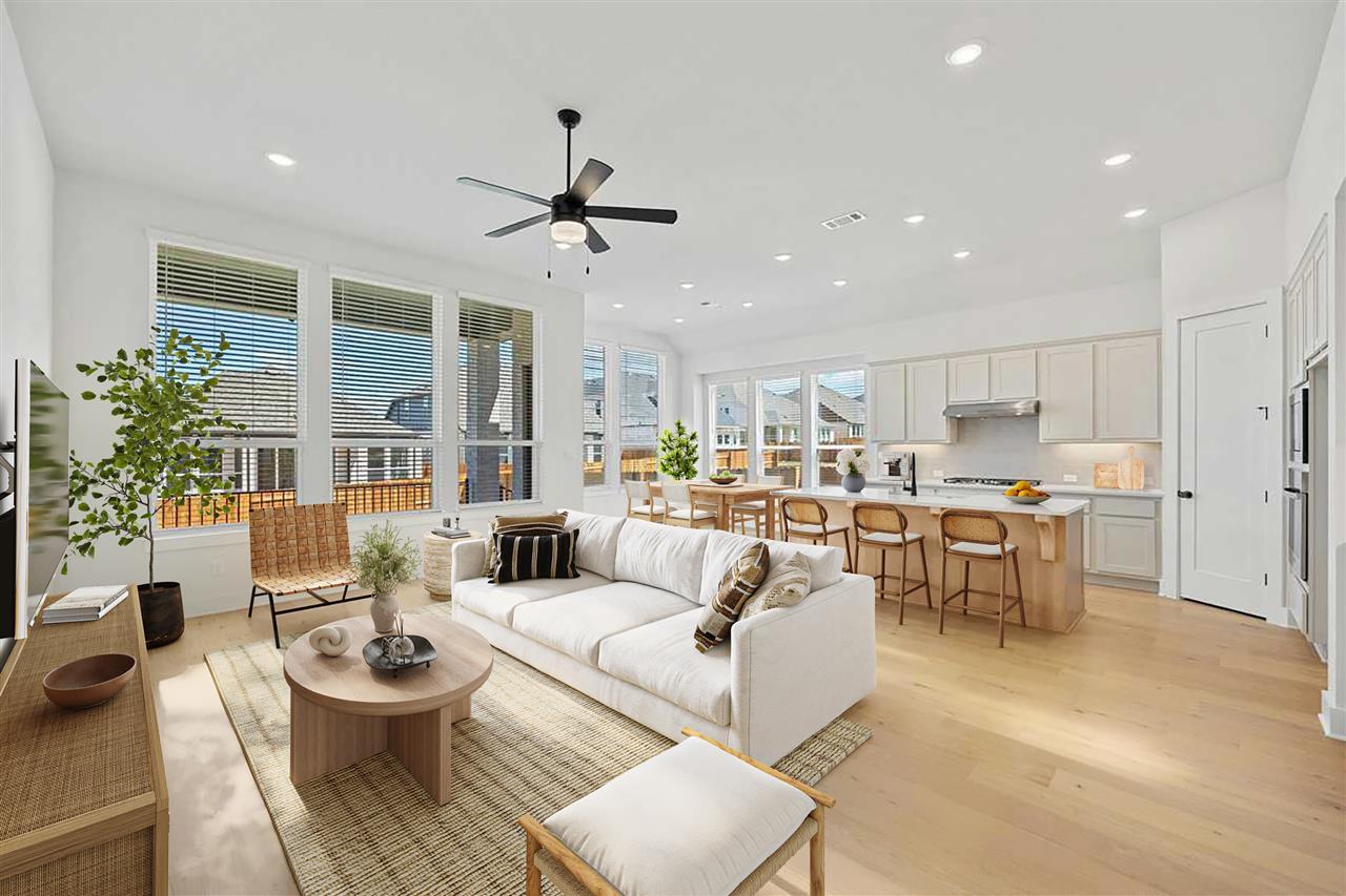 120 White Magnolia CV