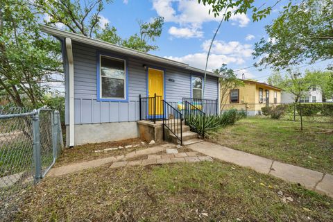 Photo of 4806 Santa Anna ST, Austin, TX 78721 (MLS # 9137672)