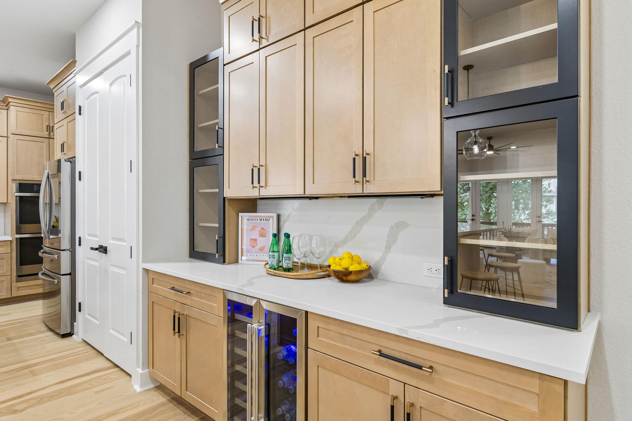2802 Grand Oaks LOOP