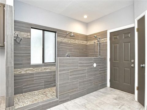 Photo of 606 Tyrone DR, Leander, TX 78641 (MLS # 1136007)