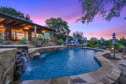 Photo of 3911 Lago Vista DR, Austin, TX 78734 (MLS # 8918196)