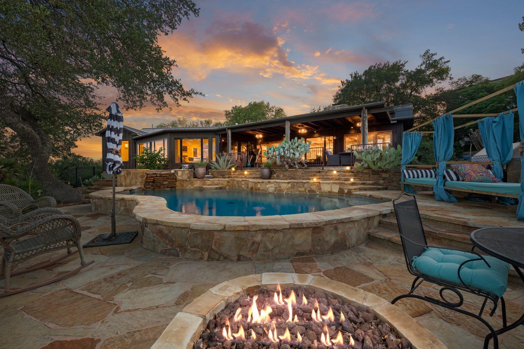 3911 Lago Vista DR