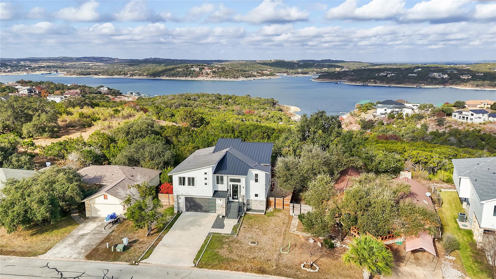 300 Summit Ridge DR N