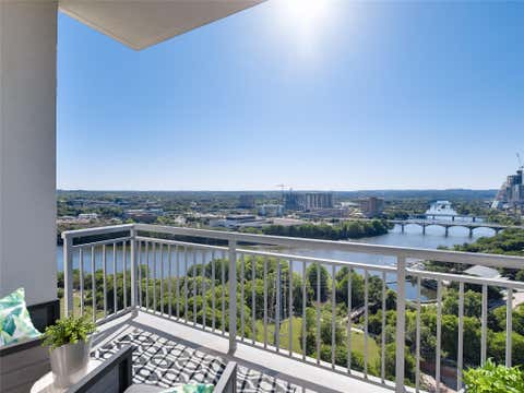 Photo of 603 Davis ST #2001, Austin, TX 78701 (MLS # 9506802)