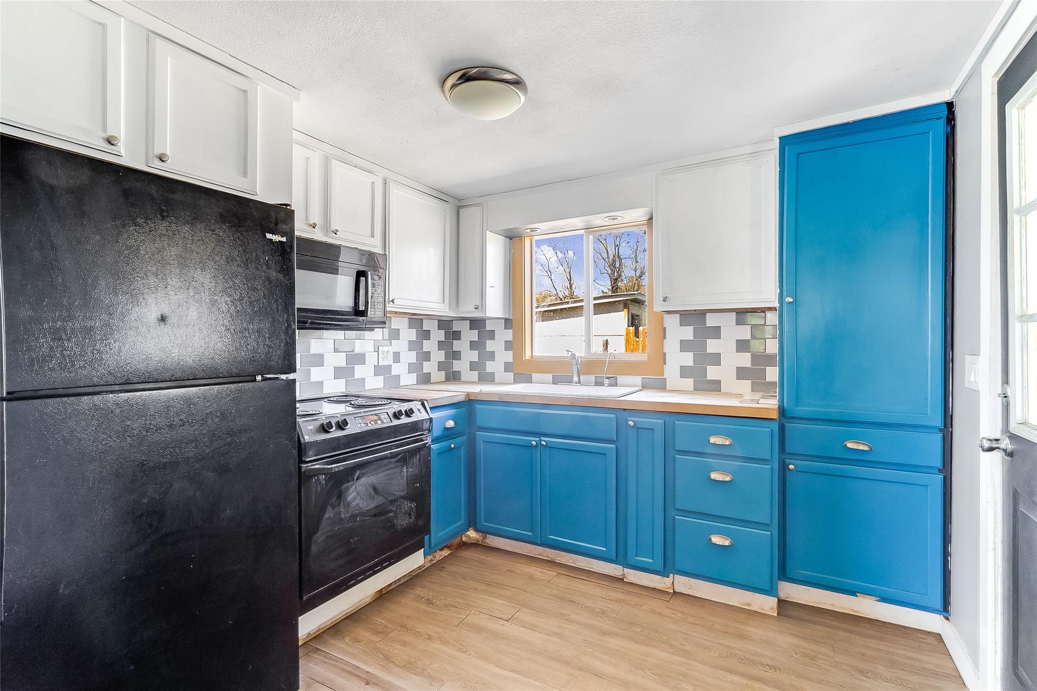 714 Sandy Mountain DR