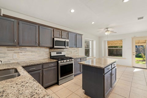 Tiny photo for 4621 Hoffman DR, Austin, TX 78749 (MLS # 8783287)