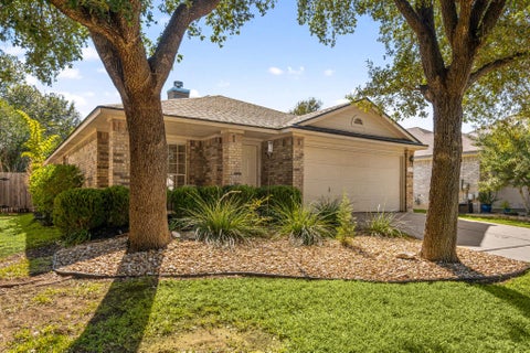 Tiny photo for 4621 Hoffman DR, Austin, TX 78749 (MLS # 8783287)