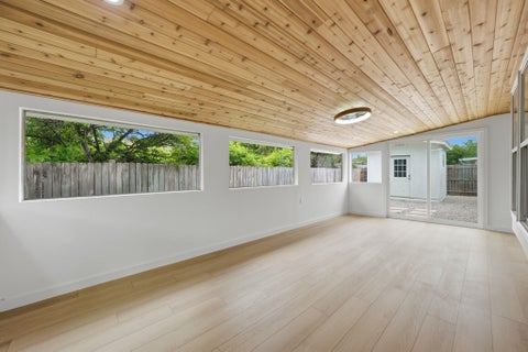 Tiny photo for 6804 Meadow RUN, Austin, TX 78745 (MLS # 4917388)