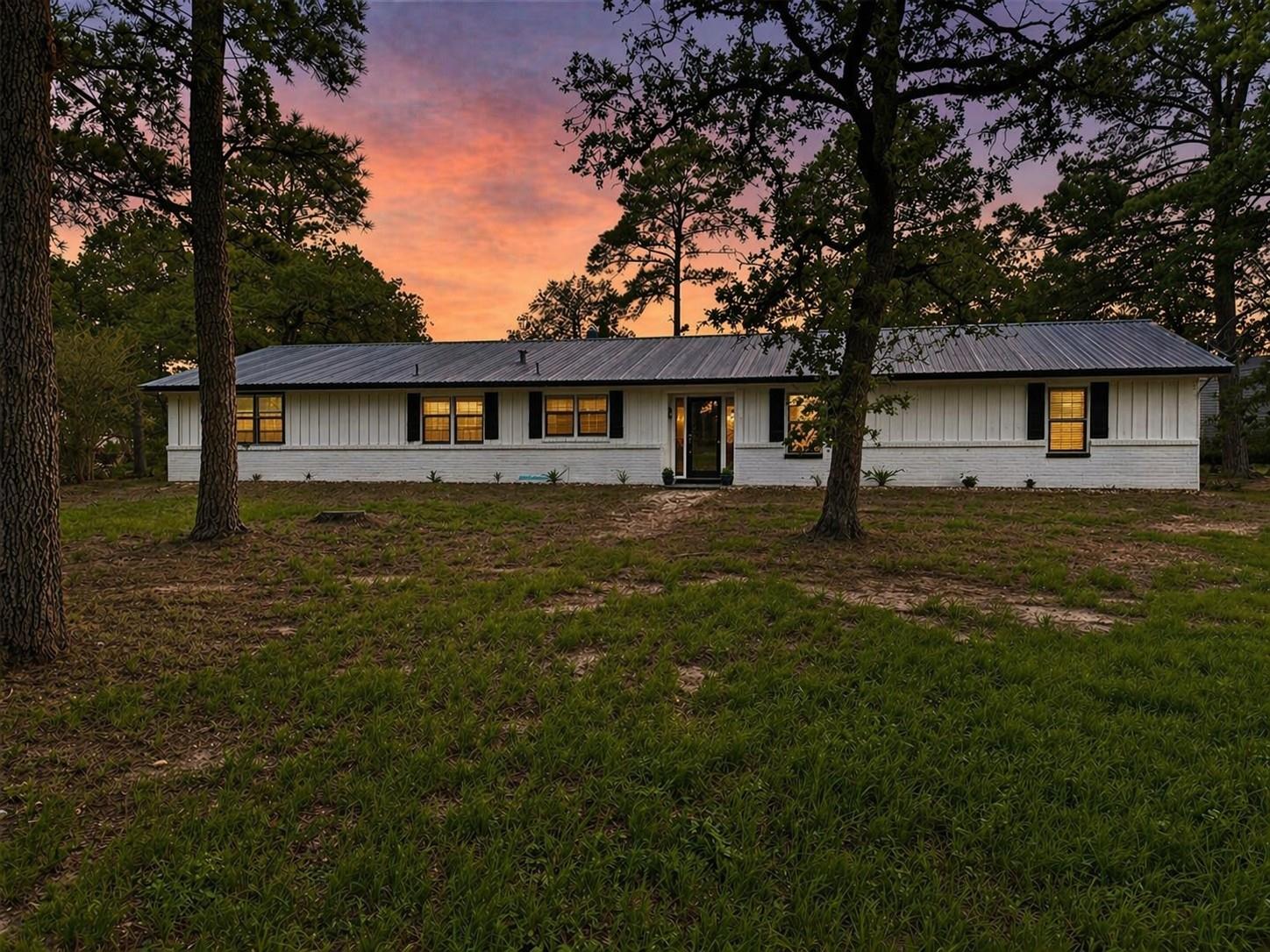 890 Highway 21 E