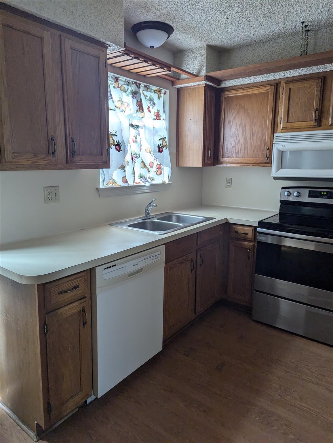 Photo 6 of 14 of 21461 Coyote TRL 7 townhome