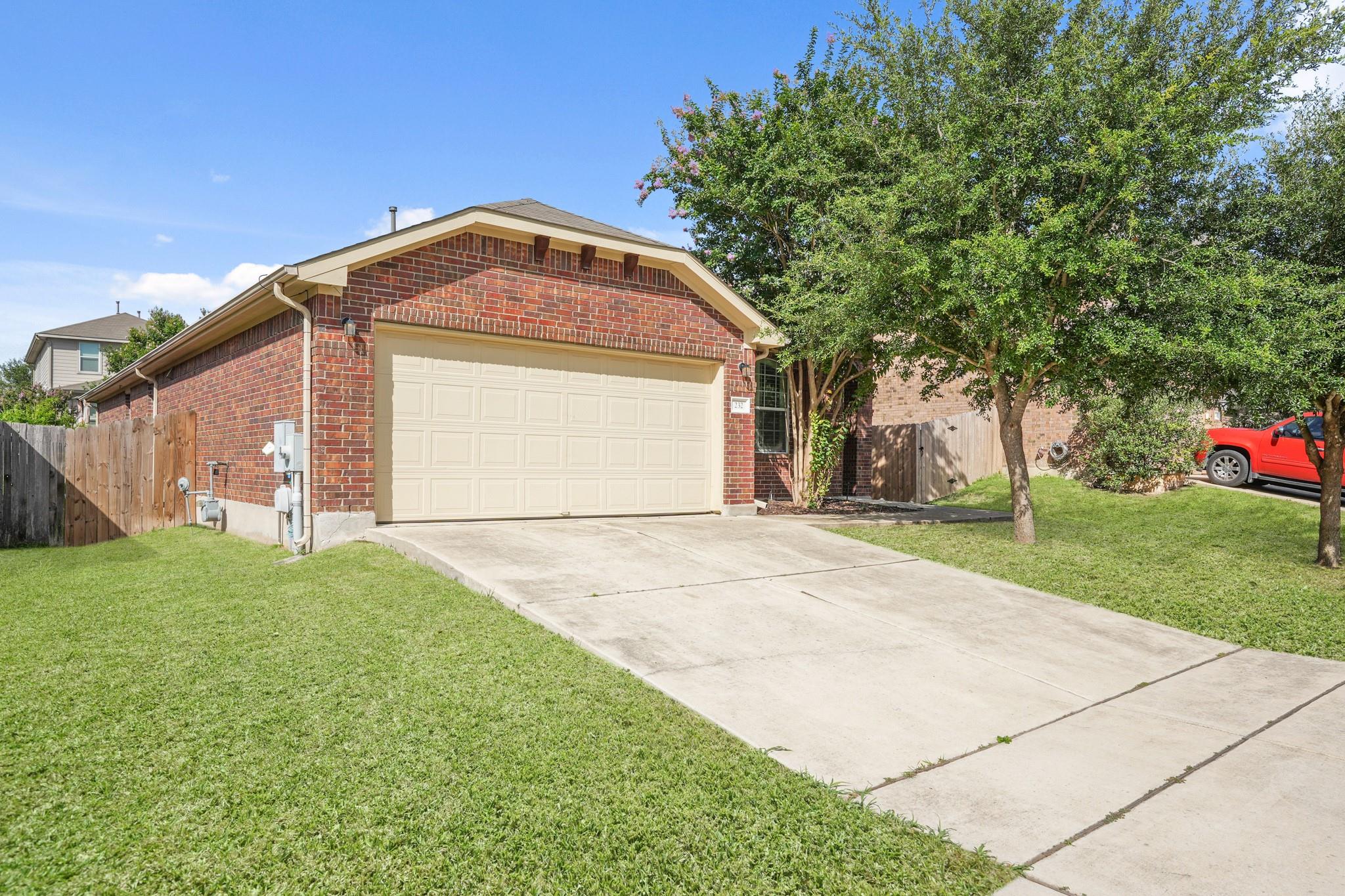 232 Strawberry Blonde DR
