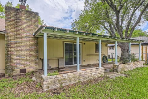 Tiny photo for 2112 Cindy LN, Austin, TX 78727 (MLS # 8556324)