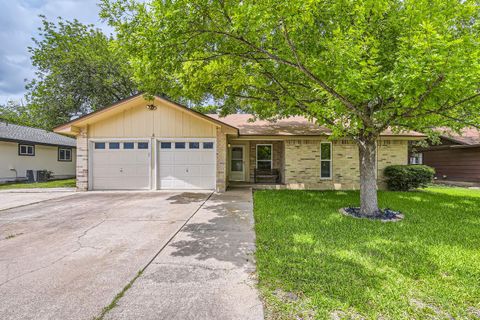 2112 Cindy LN Austin TX 78727