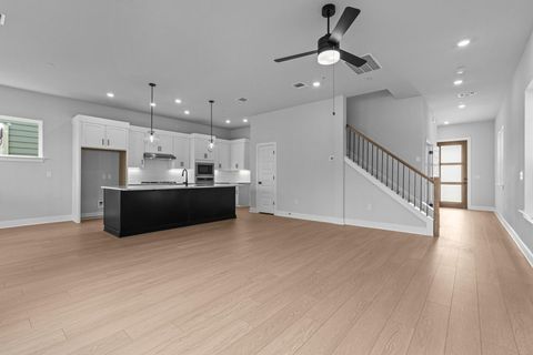 Tiny photo for 1040 Brickell LOOP, Austin, TX 78744 (MLS # 3677980)