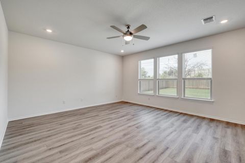 Tiny photo for 18033 Bridled Stallion DR, Manor, TX 78653 (MLS # 9499021)