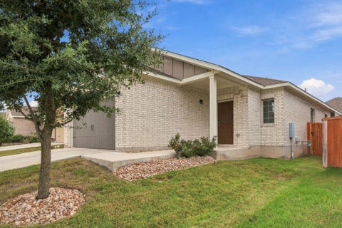Photo of 439 Spinnaker LOOP, Kyle, TX 78640 (MLS # 2114850)