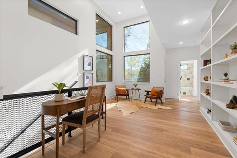 Tiny photo for 2022 E 2nd ST, Austin, TX 78702 (MLS # 7967876)