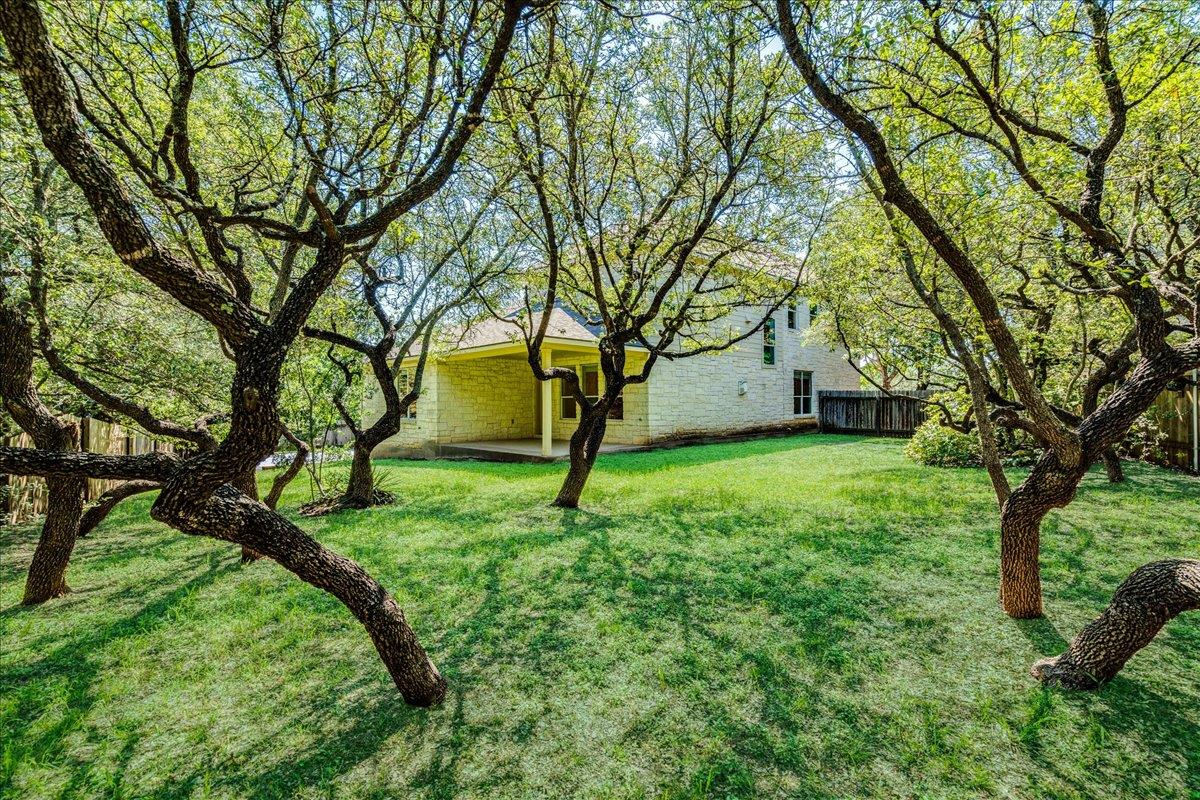 8024 Levata DR