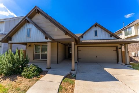 Photo of 7304 Van Ness ST, Austin, TX 78744 (MLS # 4341751)