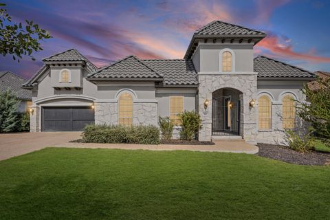 921 Morning Moon CIR Austin TX 78732