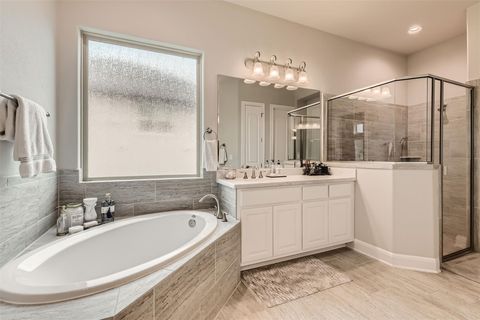 Tiny photo for 921 Morning Moon CIR, Austin, TX 78732 (MLS # 6692142)