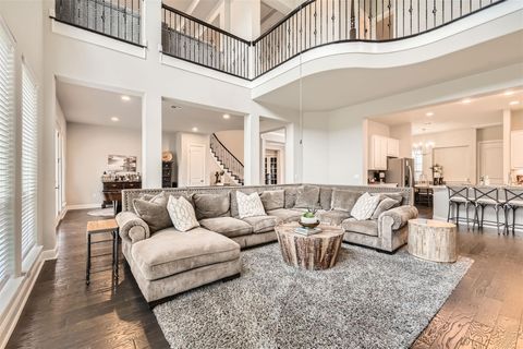 Tiny photo for 921 Morning Moon CIR, Austin, TX 78732 (MLS # 6692142)