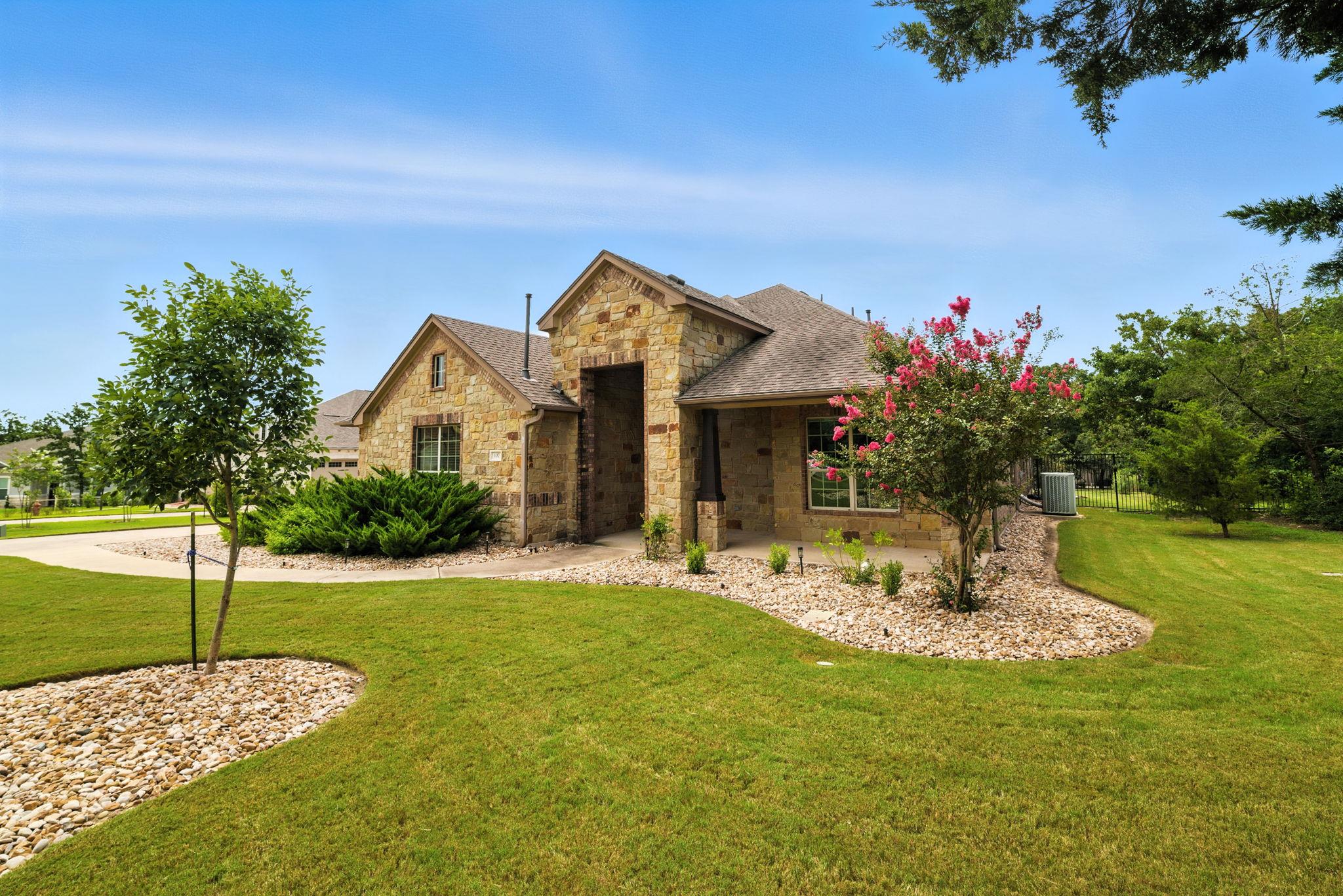 107 Tylee CIR