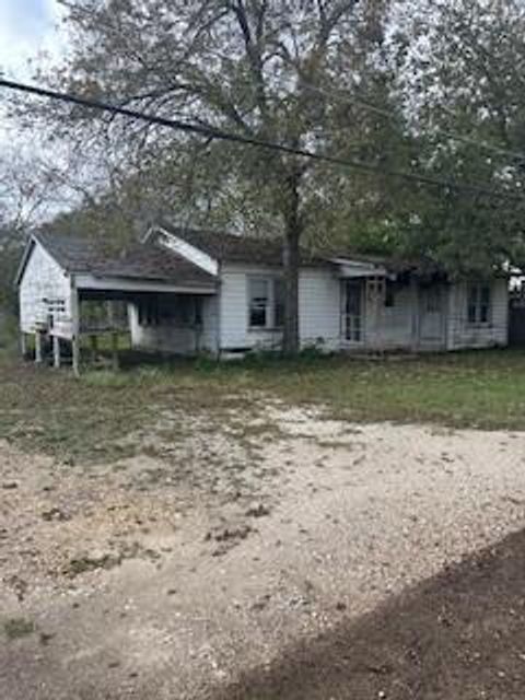 Photo of 202 Mary ST, Thorndale, TX 76577 (MLS # 9442584)