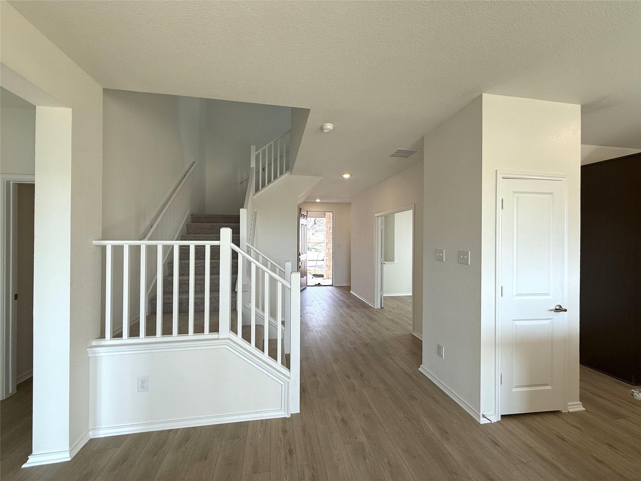 1717 River Plateau DR