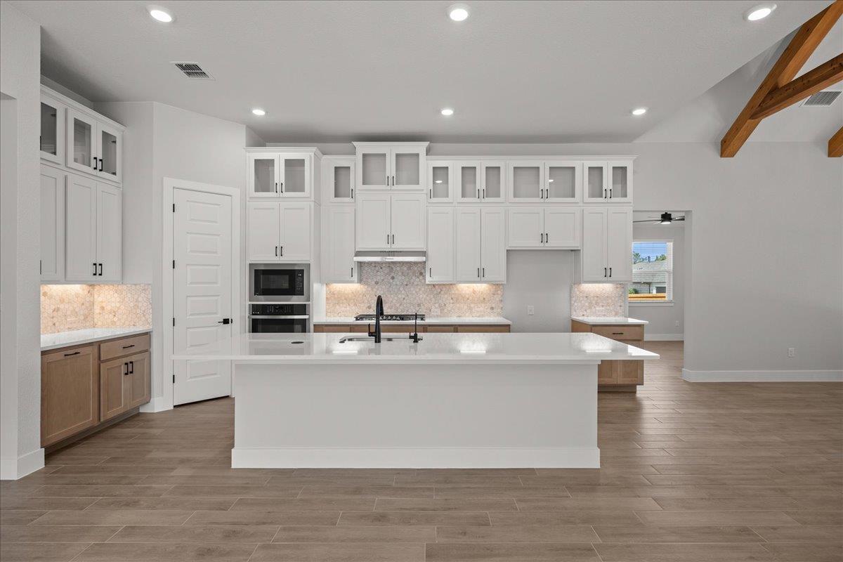123 Lily Pad LN