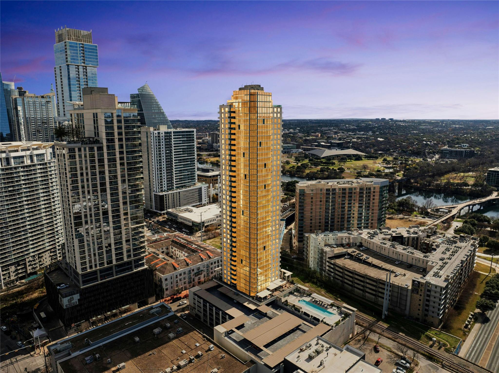 300 Bowie ST 3104