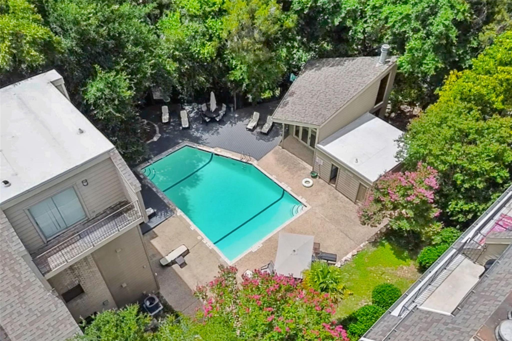 Photo 1 of 20 — 1135 Barton Hills DR 355, Austin, TX 78704