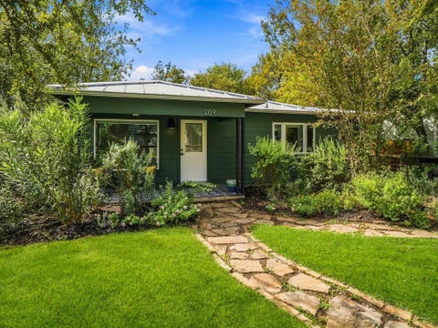 Photo of 209 Nelray BLVD, Austin, TX 78751 (MLS # 2072689)