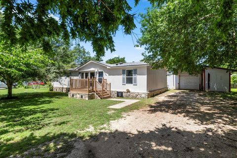 Photo of 208 Purser ST, Liberty Hill, TX 78642 (MLS # 8161540)