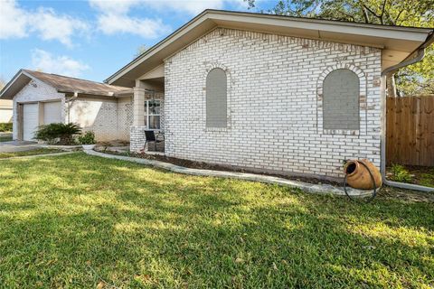 Tiny photo for 1704 Colony Creek DR, Austin, TX 78758 (MLS # 7640596)