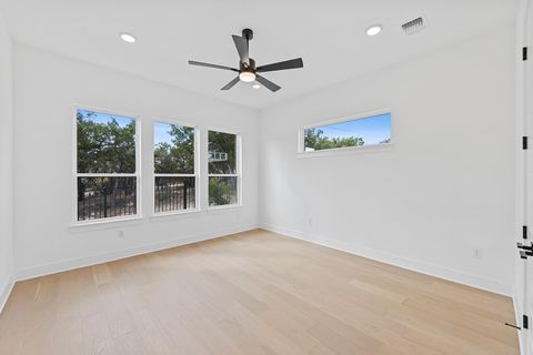 Tiny photo for 401 Austin Heights RD, Lakeway, TX 78738 (MLS # 3354770)