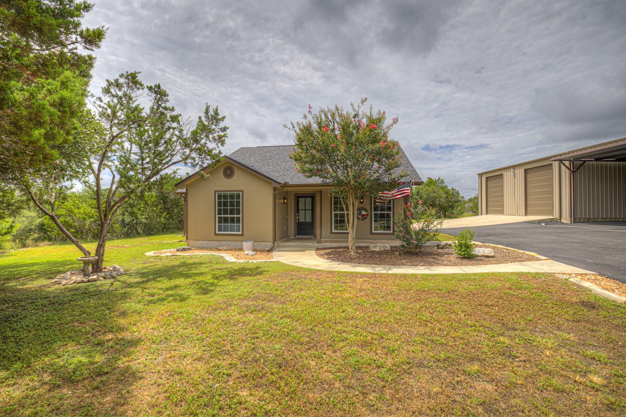 1100 Yaupon DR