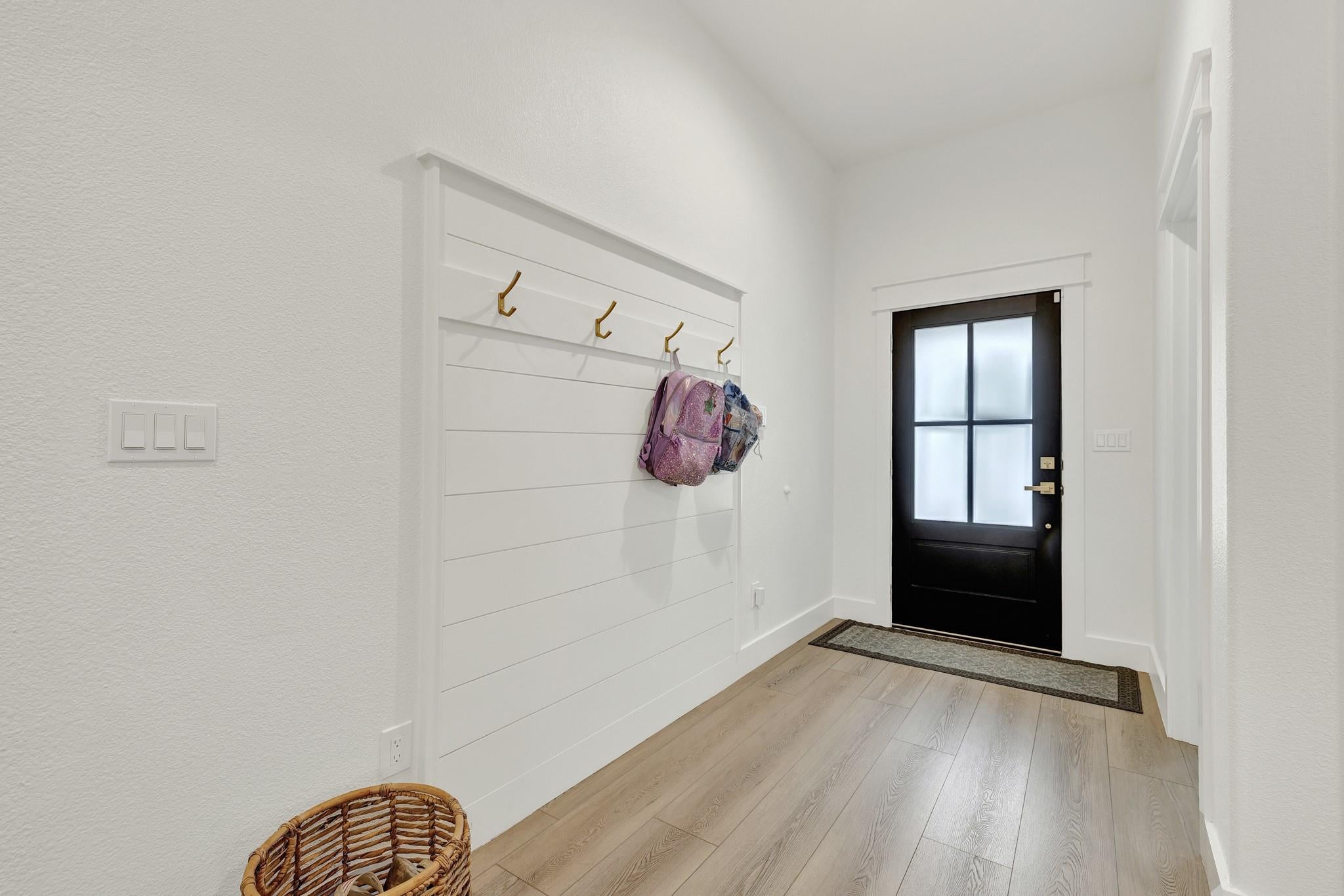 1100 Yaupon DR