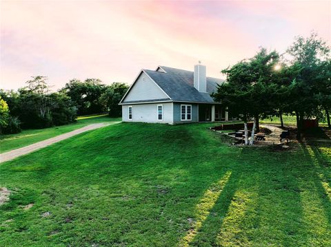 A home in La Grange