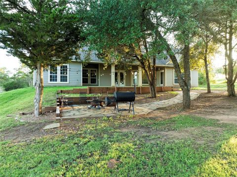 A home in La Grange