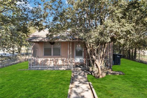 Photo of 1113 N Old Highway 81, Kyle, TX 78640 (MLS # 2507556)