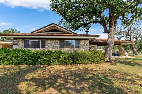 501 Willow ST Buchanan Dam TX 78609