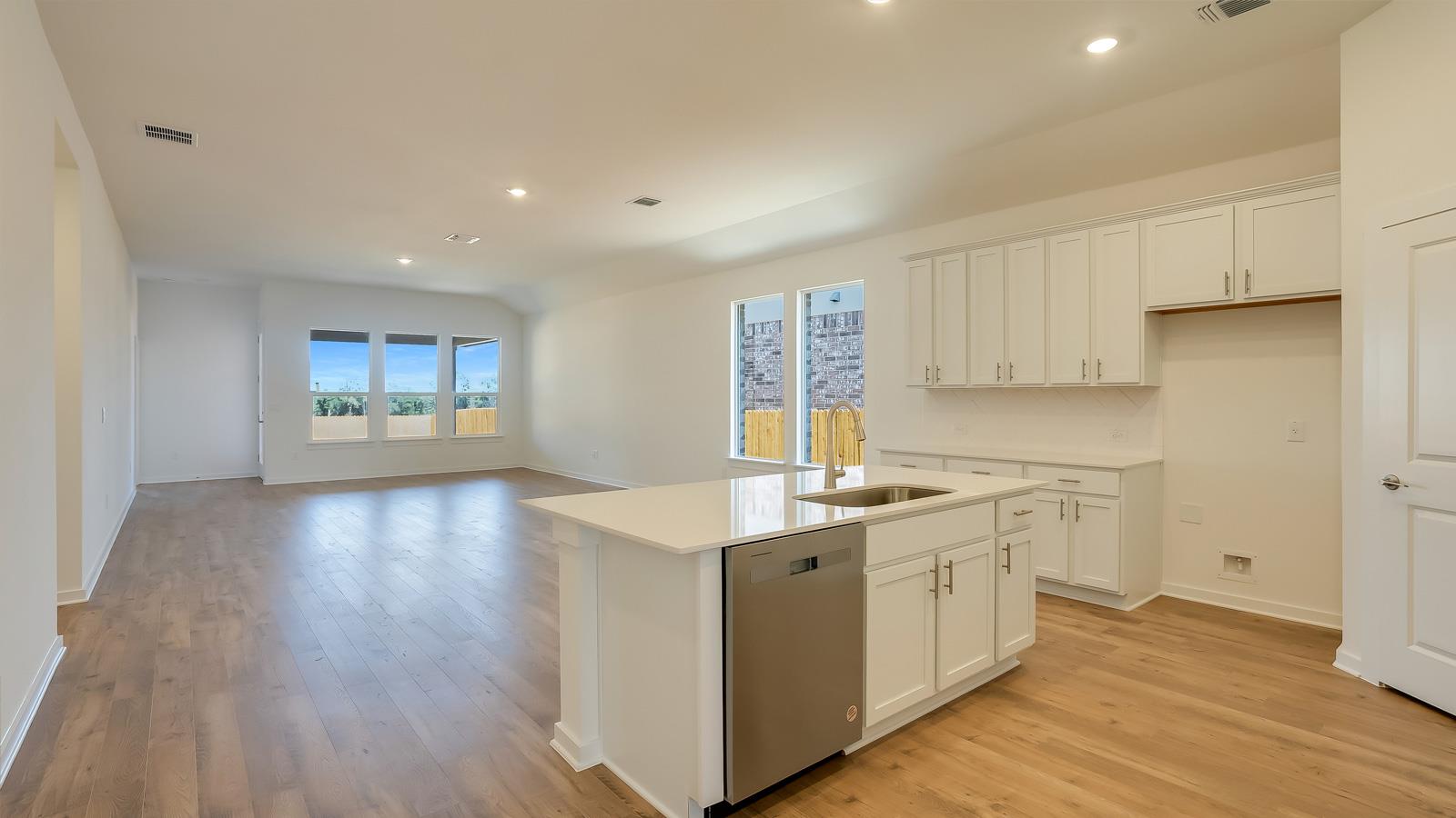 1916 Crooked Creek ST